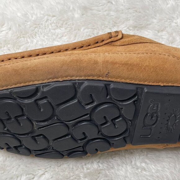UGG #5775 Men\'s Tan Ascot Suede Sheepskin Slippers Slip On Shoes Size 8 US